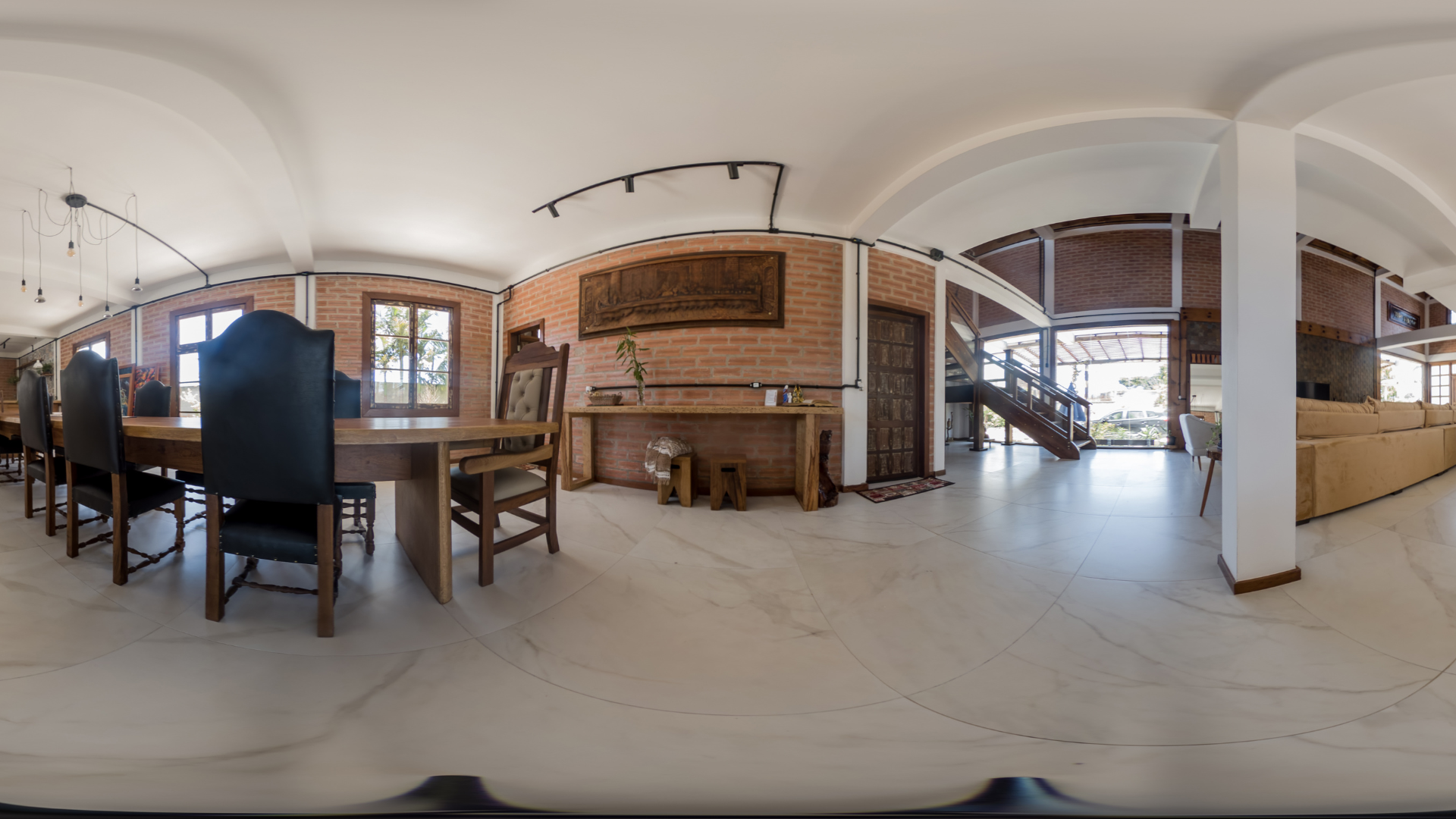 Interactive 360-Degree Video Tours